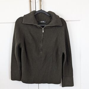 ST. JOHN Women's V-Neck Sweater - Black